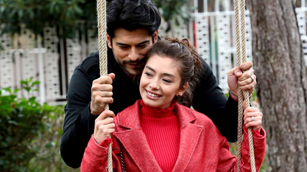 Новый турецкий сериал «Незнакомка в зеркале» покоряет зрителей - 8,6 на IMDb