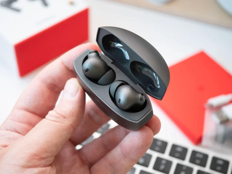 OnePlus Buds 4: топовые наушники с шикарным звуком и автономностью