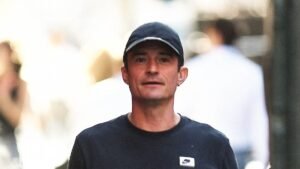 Орландо Блум в коротких шортах после тренировки в Нью-Йорке