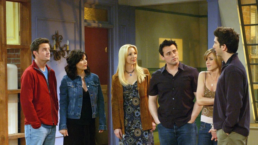 Отсылки к России в сериале «Друзья»: советские плакаты и афиши