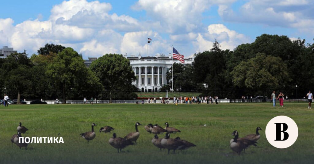 Правительство США приостановило работу из-за разногласий по бюджету