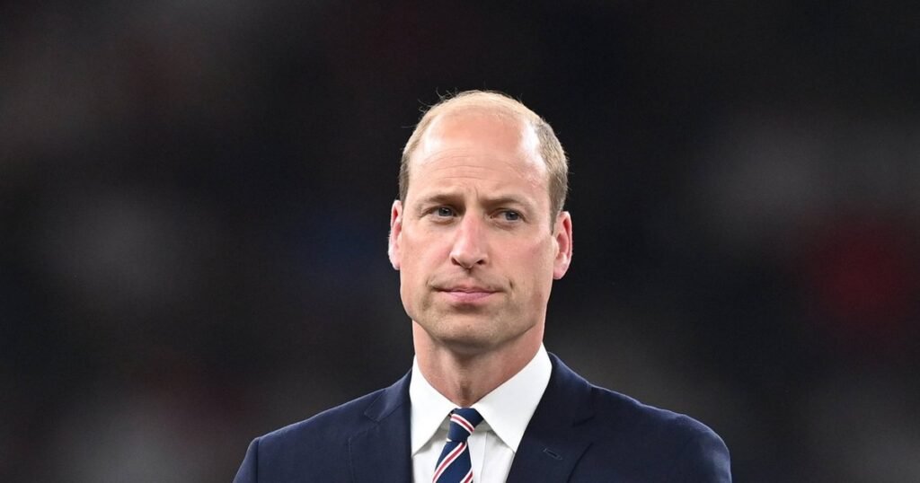 Принц Уильям заступился за принца Гарри: новые заявления о детстве и традициях