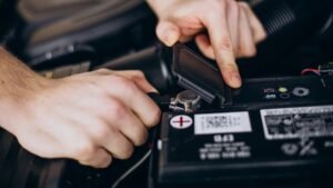 Признаки скорой смерти аккумулятора: когда пора бить тревогу