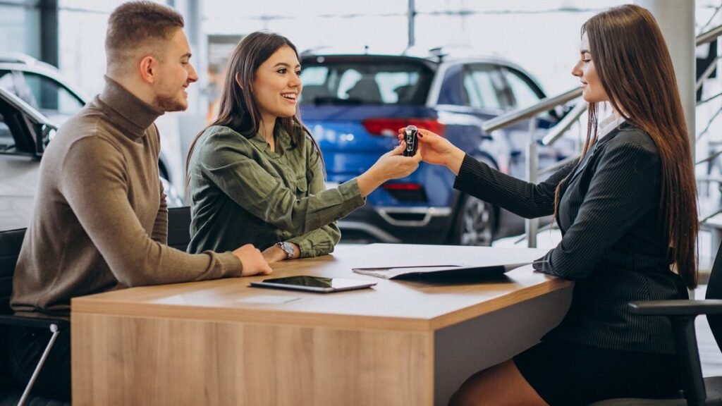 Продажи новых авто в России рухнули на 20% в сентябре