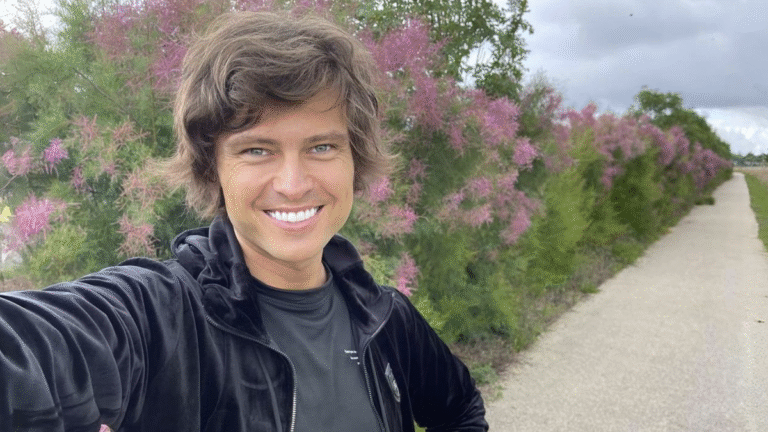 Прохор Шаляпин купил роскошный китайский авто Lixiang