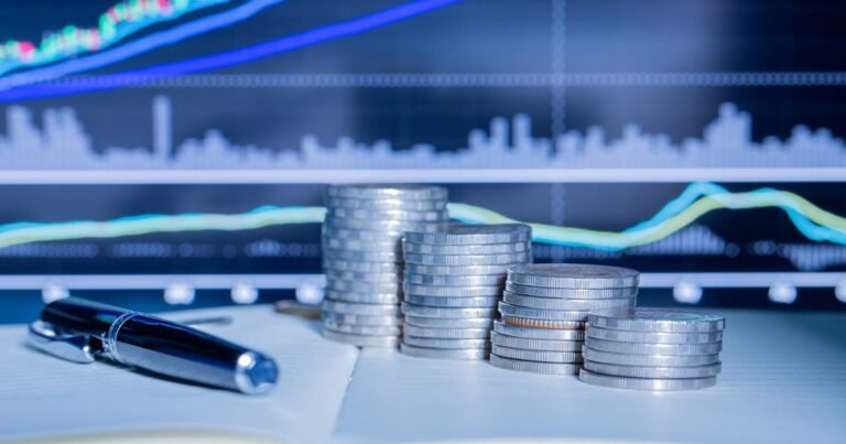 Промышленный PMI Китая снизился в октябре до минимума с конца 2022 года