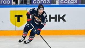 Разин проигнорировал вопрос о Кузнецове после разгрома «Магнитки» от «Ак Барса»