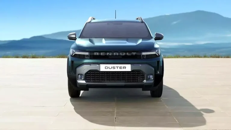 Renault Duster 2025 вернулся в Россию: гибрид и полный привод