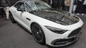 Роскошь без компромиссов: Maybach SL680 Monogram Series