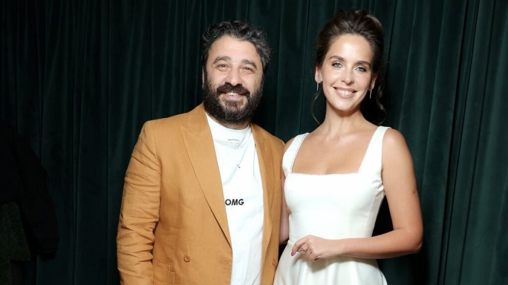 Сарик Андреасян трогательно поздравил жену с 30-летием