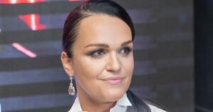 Слава выставила на продажу роскошную квартиру-фотостудию с уникальной планировкой