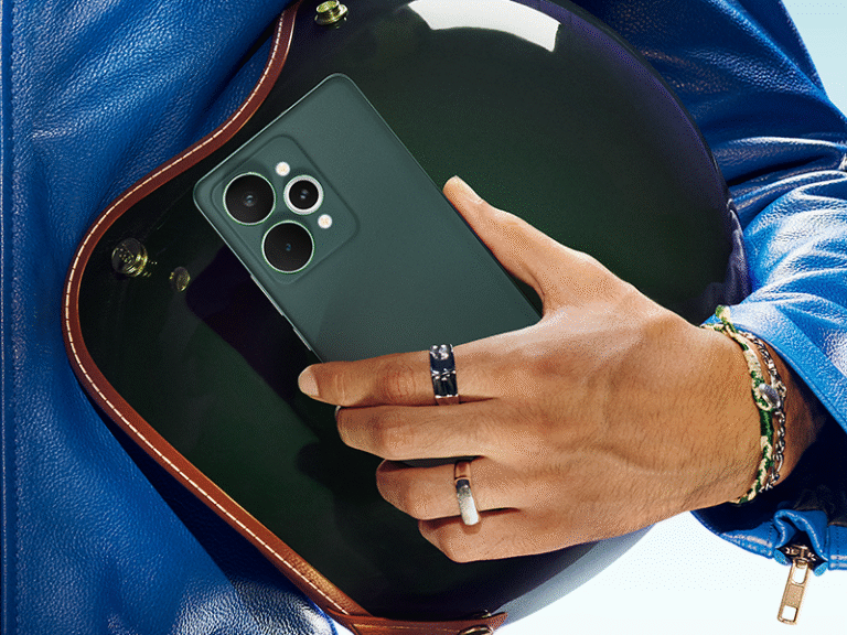 Смартфоны Realme 15 серии с передовыми камерами и ИИ поступили в продажу в России