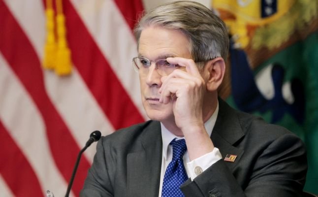 США давят на Японию из-за закупок российской нефти