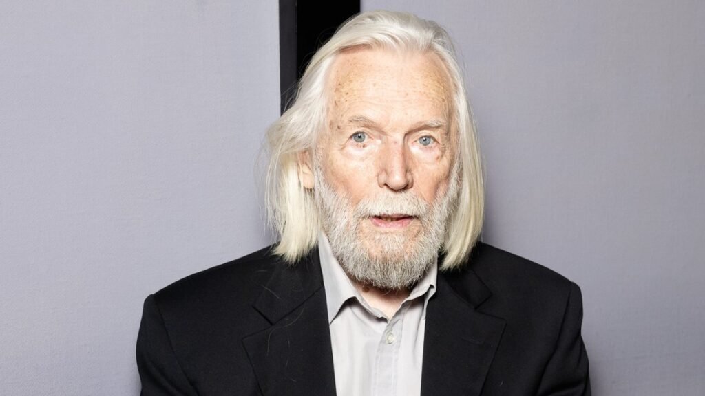 Станислав Любшин простился с народной артисткой Ниной Гуляевой