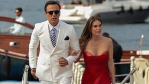 «Старые деньги»: турецкий сериал, который невозможно отложить