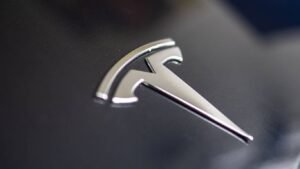 Tesla готовит сюрприз: анонс доступного электрокара 7 октября