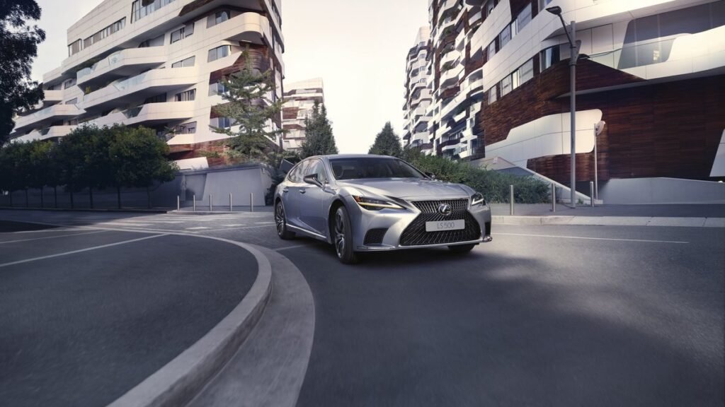 Топ-10 самых надежных седанов Lexus: результаты исследования