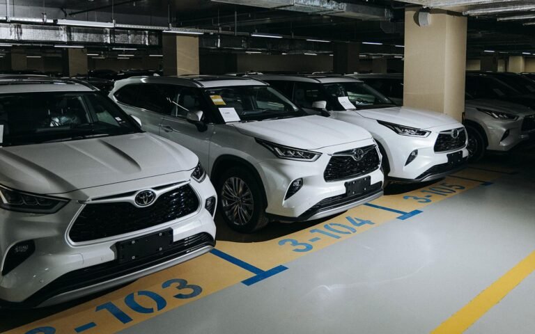 Toyota возобновит работу в России: детали встречи с дилерами