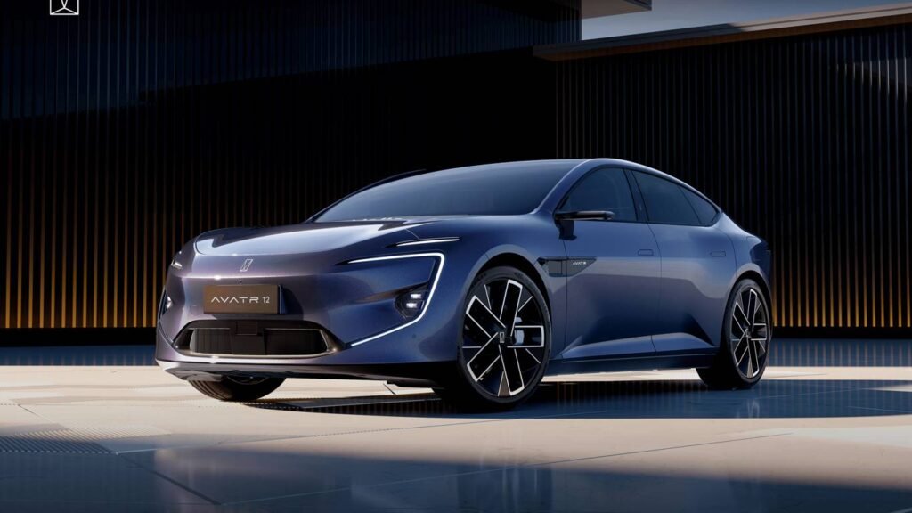 В России появится люксовое электрокупе Avatr 12: характеристики и сроки запуска
