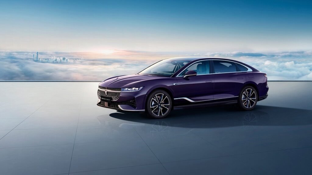 В России стартовали продажи Voyah Passion EVR