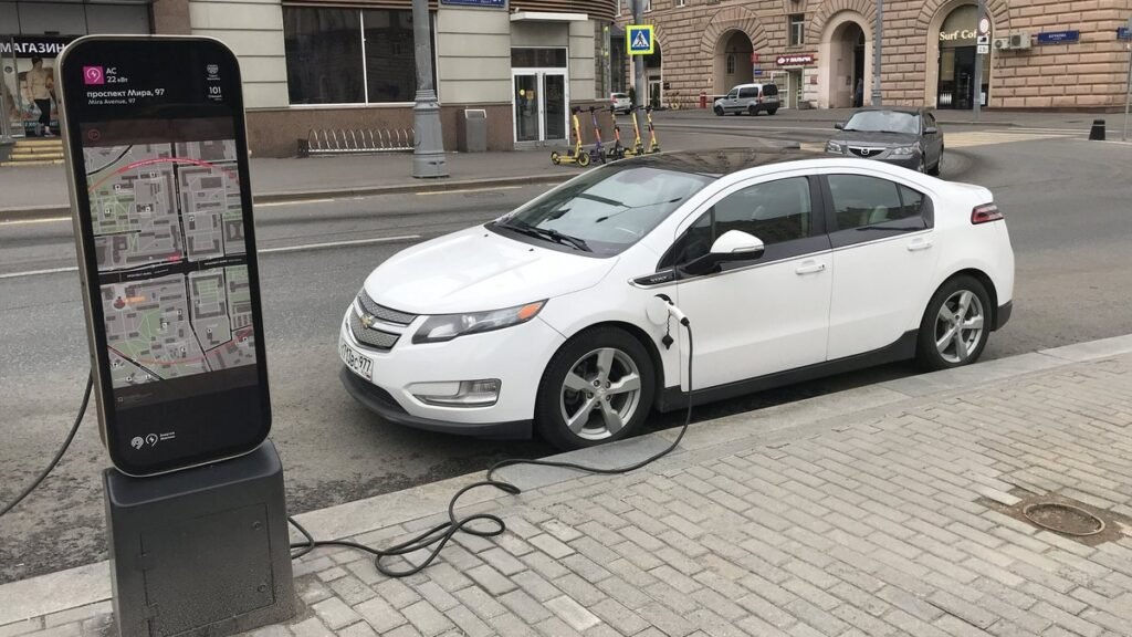 В России зафиксирован новый рекорд продаж подержанных электромобилей