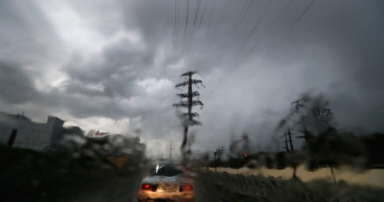 В Сочи предупредили о возможных смерчах и селе