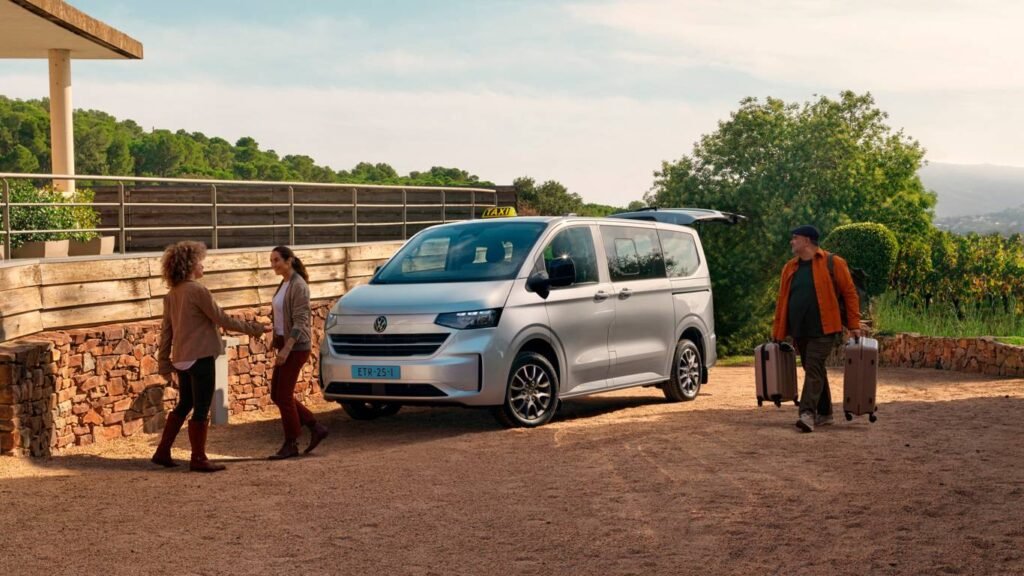 Volkswagen метит в российское такси с новым электрофургоном