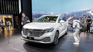 Volkswagen показал рост продаж благодаря Европе и электромобилям