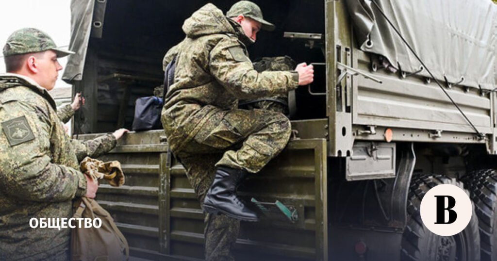 Законопроект о круглогодичном призыве принят во втором чтении