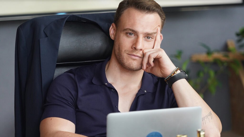 Замена Градского в сериале «Постучись в мою дверь в Москве»: почему Кирилл Дыцевич сыграл русского «Серкана Болата»