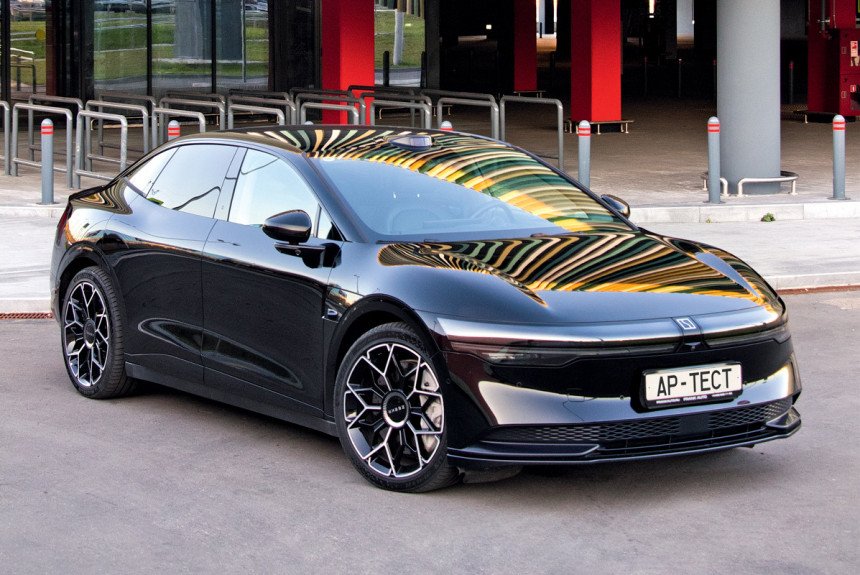 Zeekr 007: электромобиль, который стал идеальным Бондом