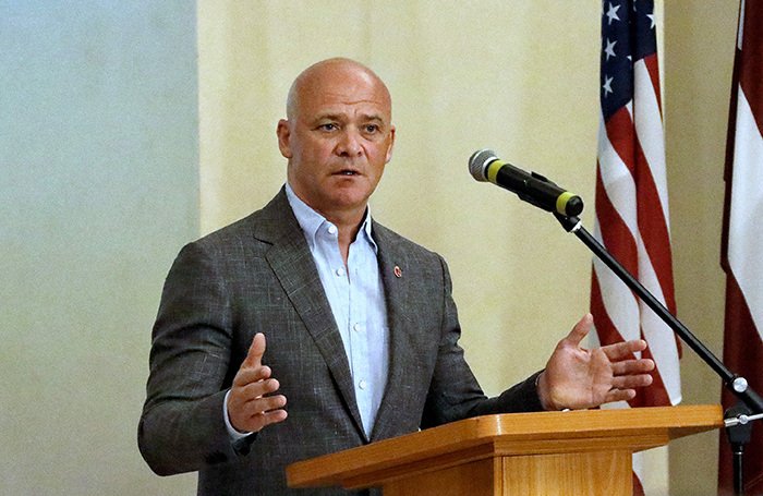 Зеленский лишил гражданства Украины мэра Одессы Труханова