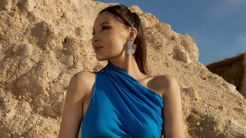 Жулдыз Абдукаримова раскрыла детали рождения пятого ребенка и реакции Кайрата Нуртаса