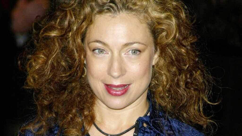 Звезда «Скорой помощи» и «Доктора Кто» раскрыла детали своего онкодиагноза