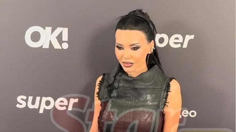 Звезды на премии «Жара - StarHit»: Самойлова, Джиган, Карнавал и другие