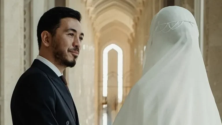 Актер Даурен Айдаркулов: третья жена и польза соцсетей