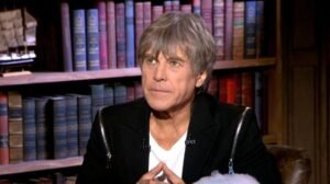 Алексей Глызин и Лика Стар: романтический поцелуй на шоу «Секрет на миллион»