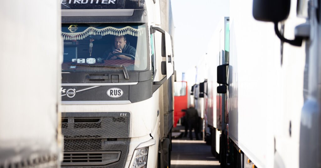 Беларусь отказалась открыть эвакуационный коридор для литовских фур