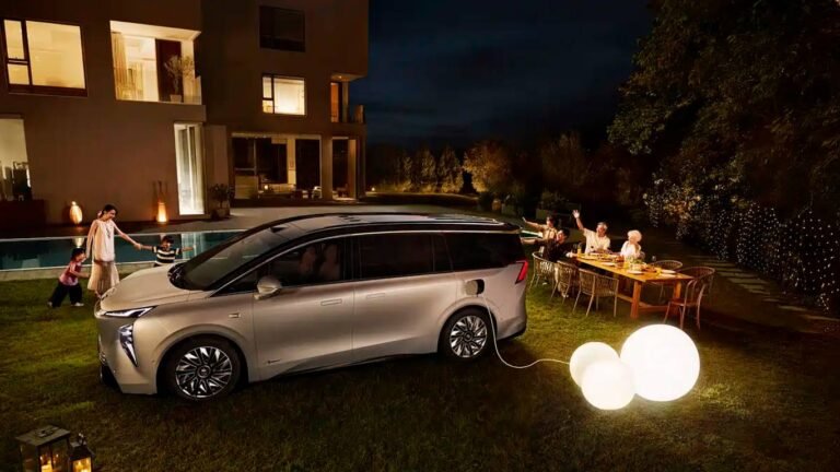 Buick Century Family: флагманский MPV с ИИ-системой вождения