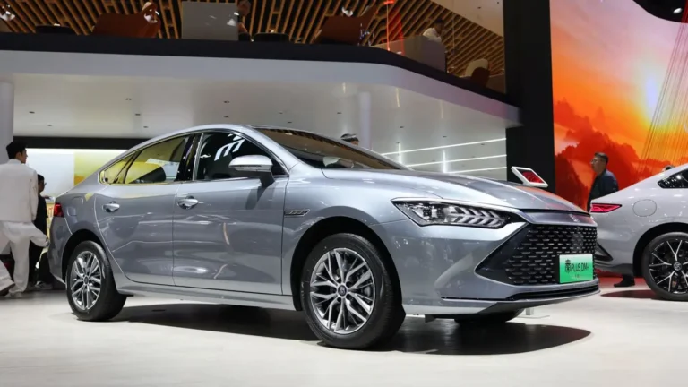 BYD ставит рекорды: 3,7 млн электромобилей и гибридов за 9 месяцев