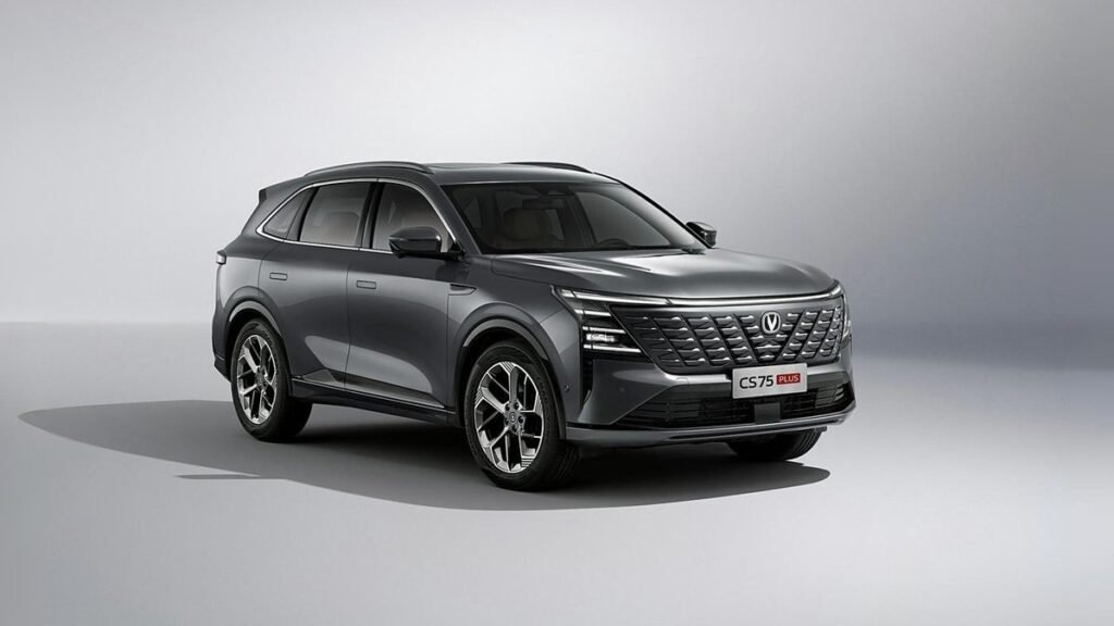 Changan представил обновленный CS75Plus с полным приводом