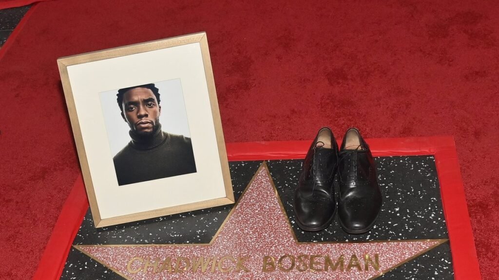 Чедвик Боузман посмертно получил звезду на Аллее славы