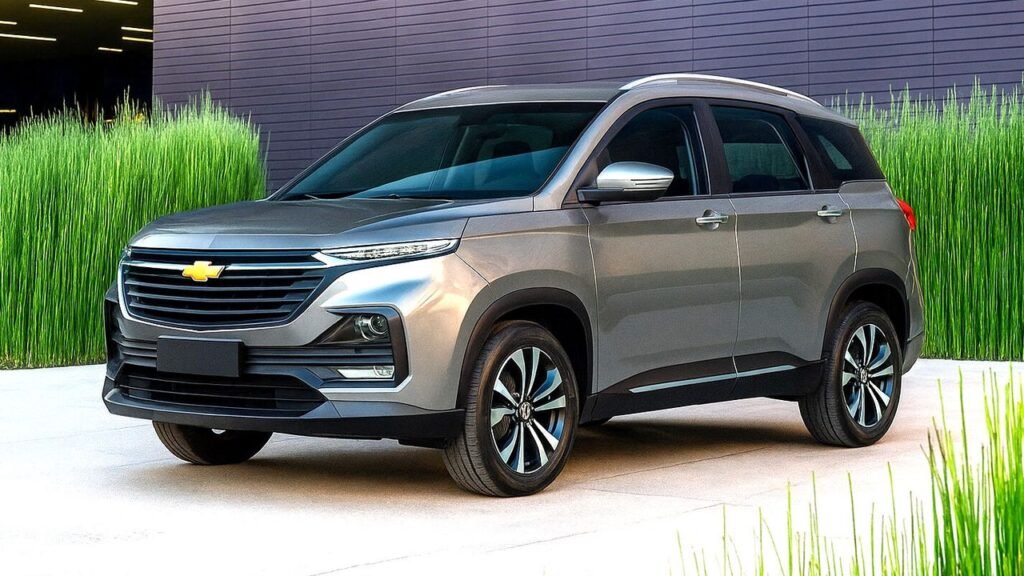 Chevrolet Captiva вернулся в Россию: цены и комплектации