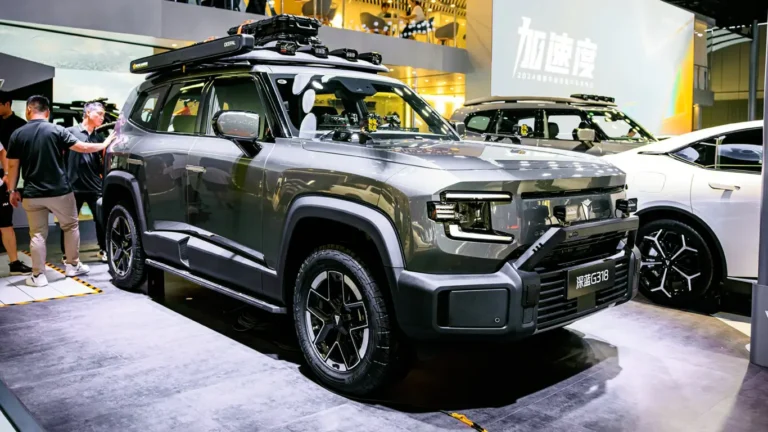 Deepal G318 в Дубае: гибридный внедорожник для города и бездорожья