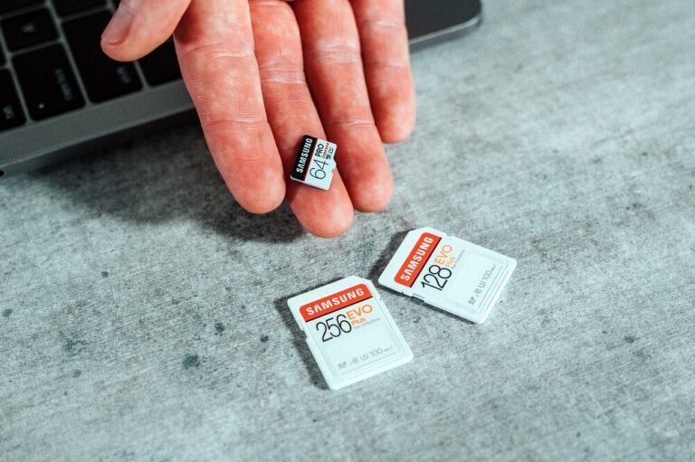 Дефицит microSD карт большого объема: замена HDD и SSD