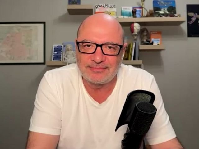 Дима Зицер: ИИ не заменит человеческое творчество и личную историю