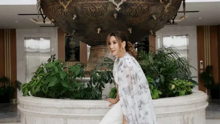 Динара Сатжан: Коллеги на телевидении - испытания и поддержка