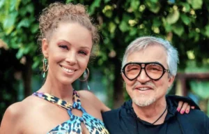 Дмитрий Дибров уехал из России после скандала с обнаженкой