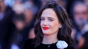 Ева Грин в роли тети Уэнздей: новый поворот в сериале