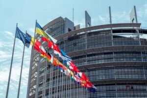 Европарламент призвал к миротворческой миссии ООН на Украине